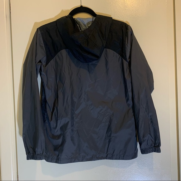 Columbia boys wind breaker with hood - Picture 4 of 5